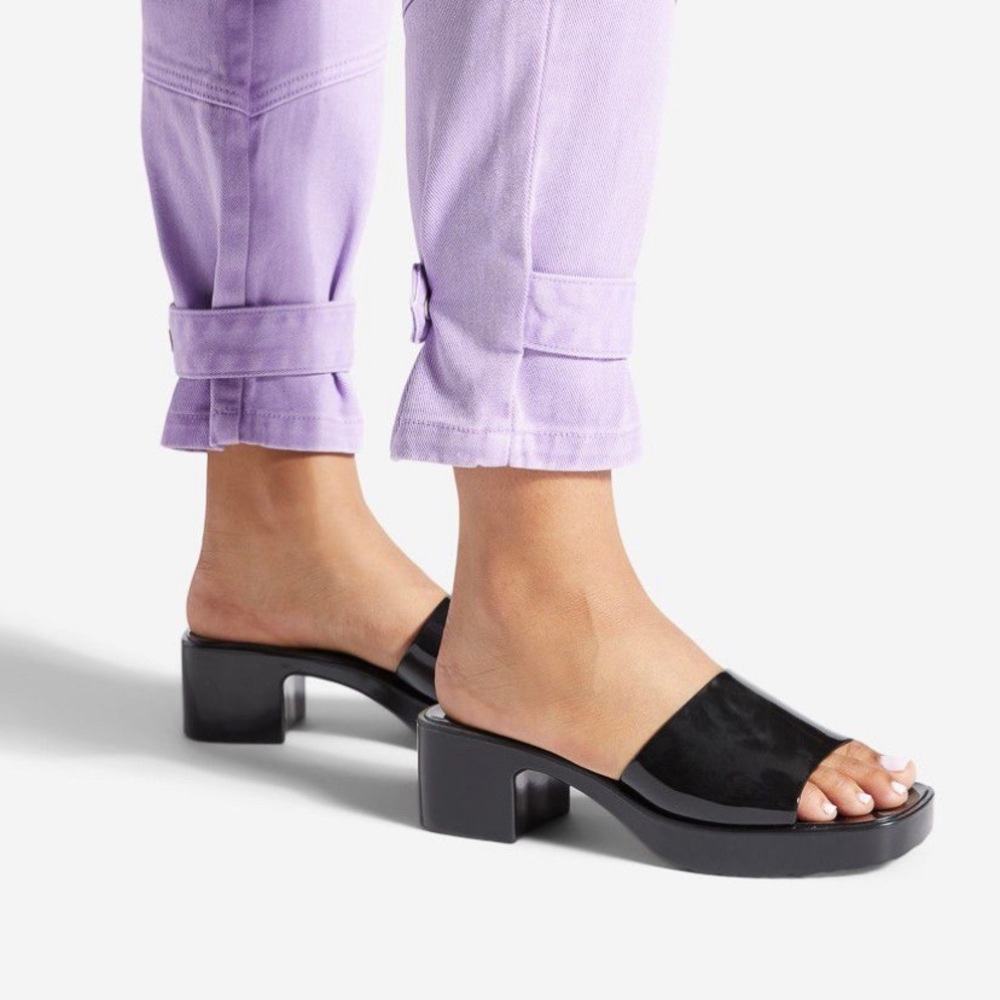 Shiny Black Slip On Open Toe Chunky Heel Size 6